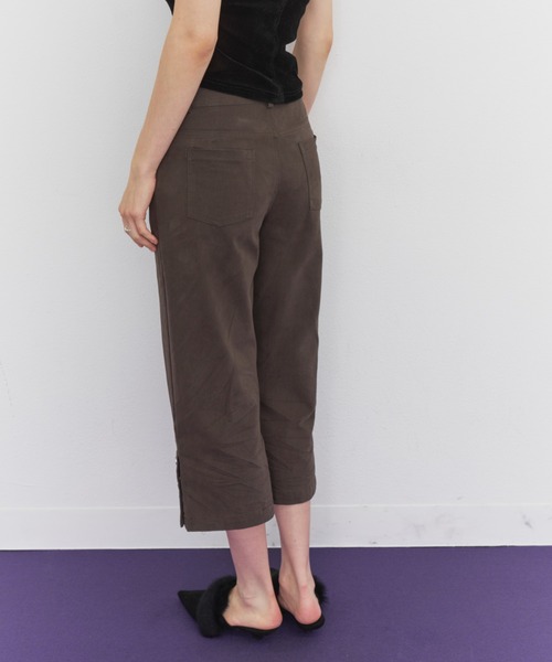 Rohwel(ローウェル)の「Side Snap Flare Capri Pants / サイドスナップフレアカプリパンツ(その他パンツ・レディース・カーキ/ブラック・FREE)」の21枚目の写真
