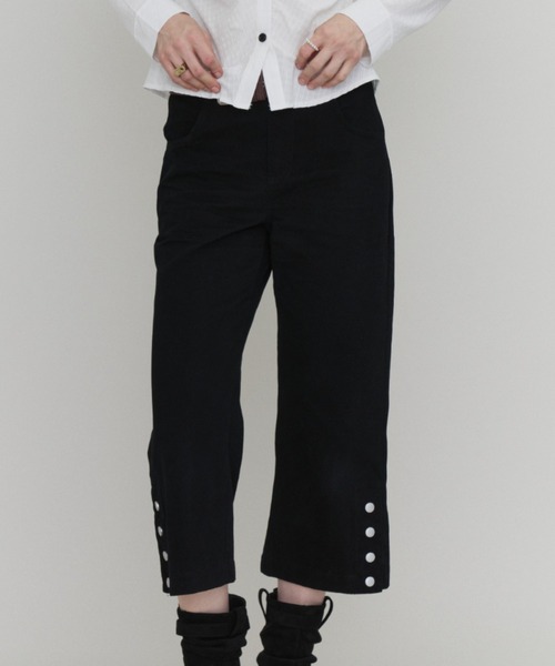 Rohwel(ローウェル)の「Side Snap Flare Capri Pants / サイドスナップフレアカプリパンツ(その他パンツ・レディース・カーキ/ブラック・FREE)」の4枚目の写真