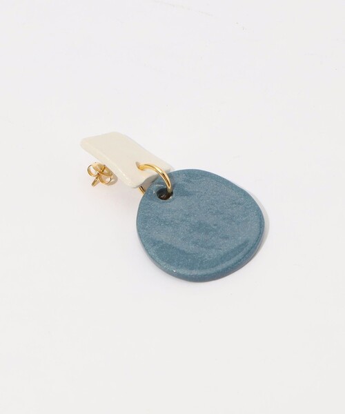 LEVENS(レヴェンス)の「LEVENS JEWELS CERAMIC ピアス(ピアス(両耳用)・レディース・ライトブルー・FREE)」の4枚目の写真