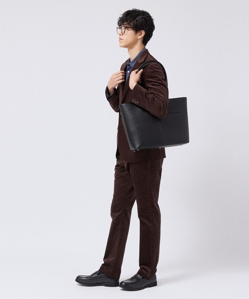 TAKEO KIKUCHI(タケオキクチ)の「ロイヤル2 レザートートバッグ(トートバッグ・メンズ・ブラック/ダークブラウン・00)」の3枚目の写真