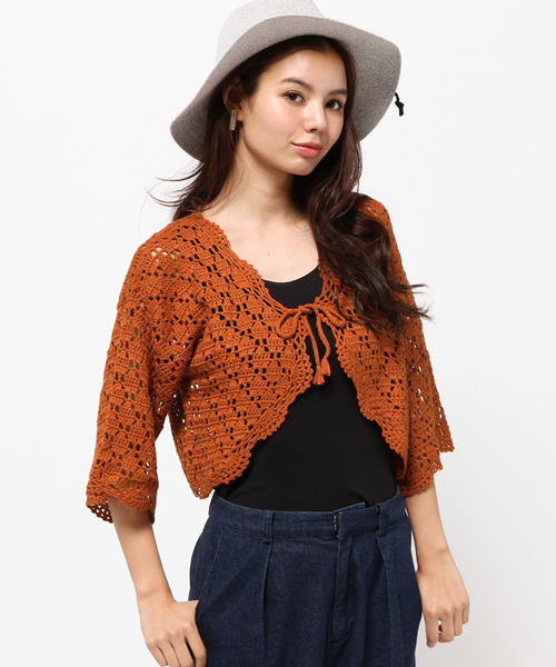 MOUSSY（マウジー）の「CROCHET CD（カーディガン/ボレロ・レディース・ブラック/ホワイト/オレンジ・FREE）」の4枚目の写真