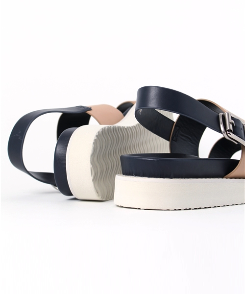 MOUSSY（マウジー）の「2BELT SANDALS（サンダル・レディース・ブラック/シルバー/ベージュ/ホワイト・MEDIUM/LARGE/SMALL）」の11枚目の写真