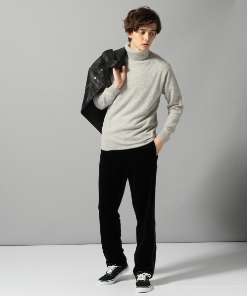 HARE（ハレ）の「【洗えるニット】カシミヤタートルネックニット(HARE)（ニット/セーター・メンズ・ブラック/オフホワイト/グレー・MEDIUM/SMALL）」の5枚目の写真