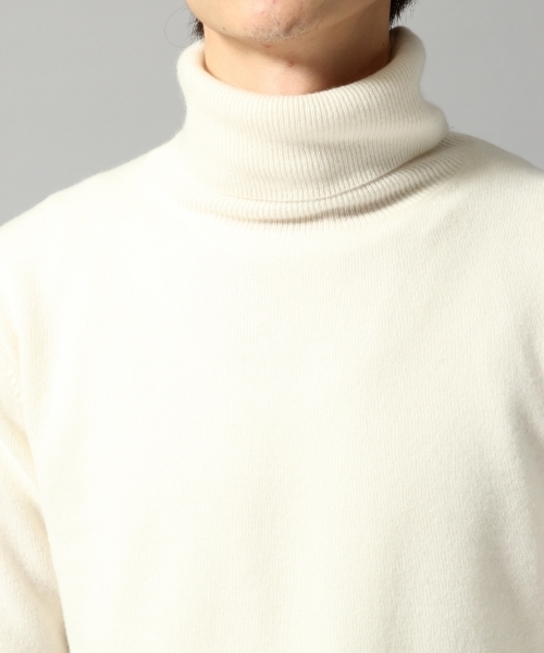 HARE（ハレ）の「【洗えるニット】カシミヤタートルネックニット(HARE)（ニット/セーター・メンズ・ブラック/オフホワイト/グレー・MEDIUM/SMALL）」の11枚目の写真