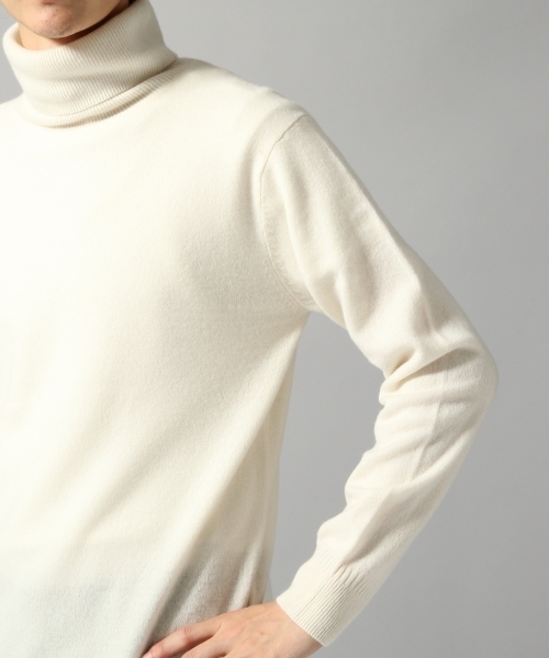 HARE（ハレ）の「【洗えるニット】カシミヤタートルネックニット(HARE)（ニット/セーター・メンズ・ブラック/オフホワイト/グレー・MEDIUM/SMALL）」の13枚目の写真