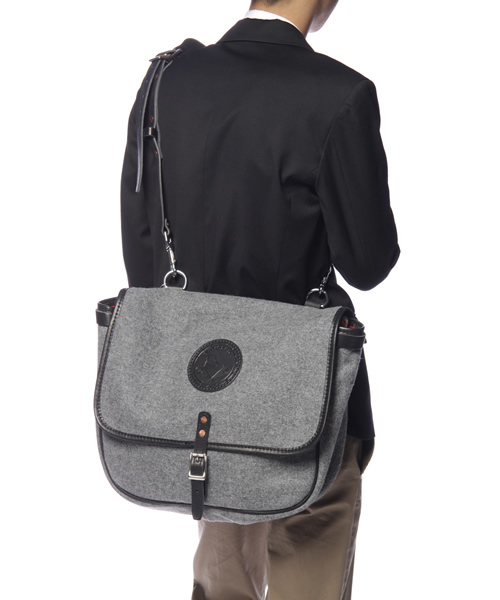 SHIPS（シップス）の「YUKETEN: MAILMAN BAG（ショルダーバッグ）」 - WEAR
