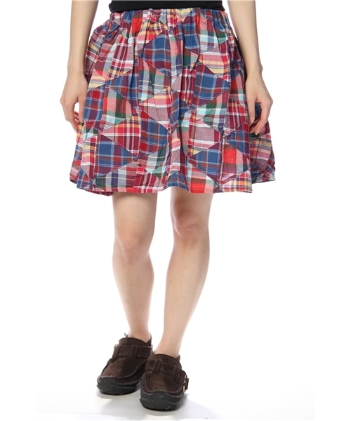 BEAMS BOY(ビームスボーイ)の「BEAMS BOY / 3角パッチワーク ショート(スカート・レディース・ピンク/ネイビー/パープル・ONE SIZE)」の2枚目の写真