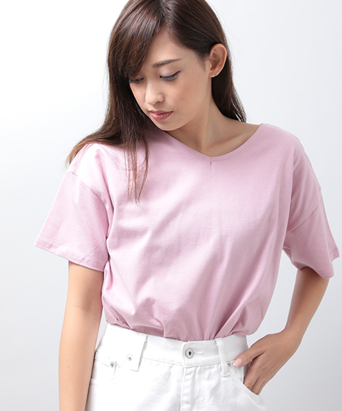 Denime(ドゥニーム)の「2WAYベーシックカットソー(Tシャツ/カットソー・レディース・ダークオレンジ/カーキ/ブラック/レッド/ホワイト/ライトパープル・FREE)」の1枚目の写真