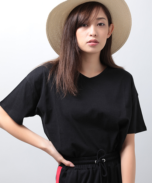 Denime(ドゥニーム)の「2WAYベーシックカットソー(Tシャツ/カットソー・レディース・ダークオレンジ/カーキ/ブラック/レッド/ホワイト/ライトパープル・FREE)」の22枚目の写真