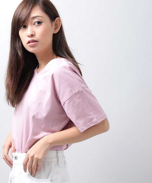 Denime(ドゥニーム)の「2WAYベーシックカットソー(Tシャツ/カットソー・レディース・ダークオレンジ/カーキ/ブラック/レッド/ホワイト/ライトパープル・FREE)」の21枚目の写真