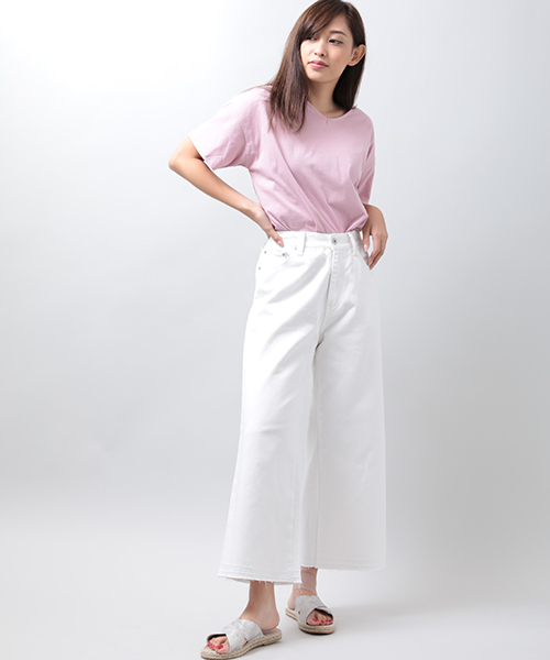 Denime(ドゥニーム)の「2WAYベーシックカットソー(Tシャツ/カットソー・レディース・ダークオレンジ/カーキ/ブラック/レッド/ホワイト/ライトパープル・FREE)」の15枚目の写真