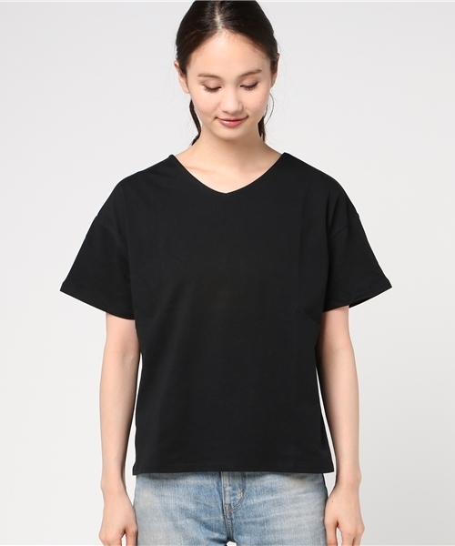 Denime(ドゥニーム)の「2WAYベーシックカットソー(Tシャツ/カットソー・レディース・ダークオレンジ/カーキ/ブラック/レッド/ホワイト/ライトパープル・FREE)」の7枚目の写真