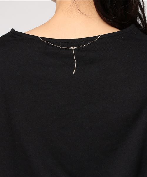 GeeRA(ジーラ)の「フェイクネックレス付アシメデザイントップス(Tシャツ/カットソー・レディース・ブラック/ベージュ/ボルドー・MEDIUM/X-LARGE/LARGE)」の8枚目の写真