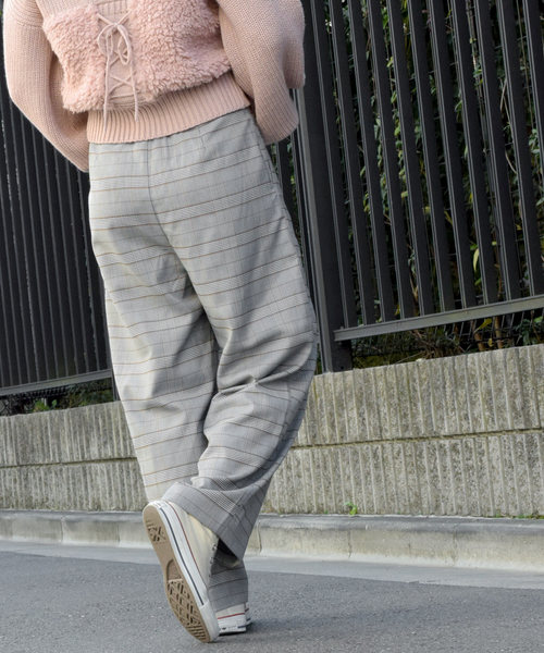 w closet（ダブルクローゼット）の「ハイウエストチェック柄タックパンツ（その他パンツ・レディース・ブラウン/グレー・FREE）」の5枚目の写真