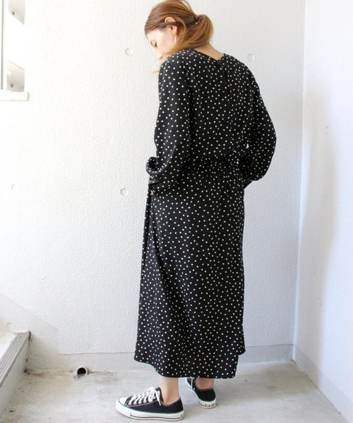 ottilie（オティーリエ）の「Aラインフレアードット柄ワンピース