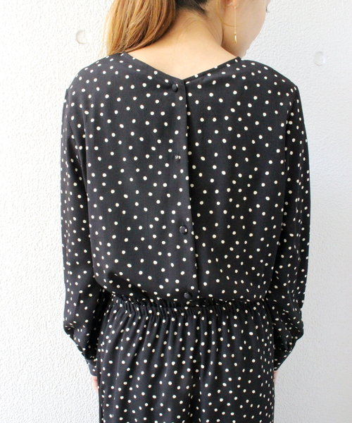 ottilie（オティーリエ）の「Aラインフレアードット柄ワンピース（ワンピース・レディース・ブラック/グリーン/ベージュ/ネイビー・FREE）」の10枚目の写真