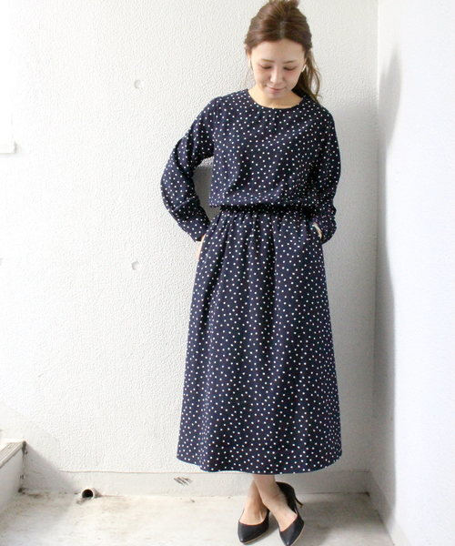 ottilie（オティーリエ）の「Aラインフレアードット柄ワンピース