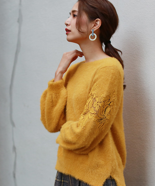 REAL CUBE(リアルキューブ)の「REAL CUBE ショルダーレースフェザーニット(ニット/セーター・レディース・ダークグリーン/パープル/カーキ/ネイビー/マスタード・38(M))」の1枚目の写真