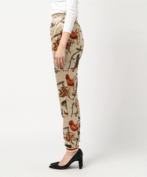 KAREN WALKER(カレンウォーカー)の「KAREN WALKER カレンウォーカー / アニマルプリント ジョガーパンツ(その他パンツ・レディース・ベージュ系その他・2)」の2枚目の写真