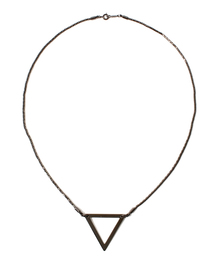 JOHN LAWRENCE SULLIVAN | JOHN LAWRENCE SULLIVAN　トライアングルネックレス(ネックレス)
