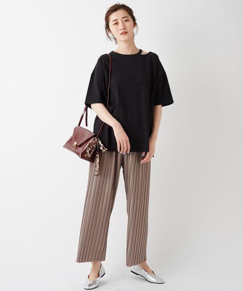 DISCOAT（ディスコート）の「綿テンセル肩開きプルオーバー（Tシャツ/カットソー・レディース・ブラック/ライトグレー/ブラウン/モスグリーン・FREE）」の5枚目の写真