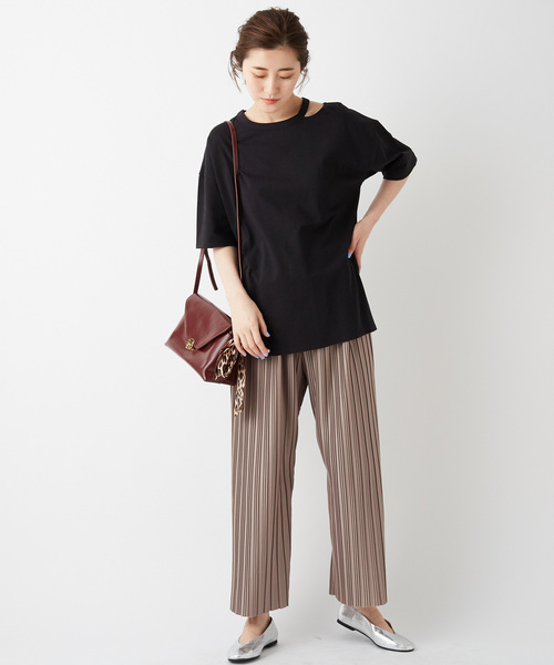 DISCOAT（ディスコート）の「綿テンセル肩開きプルオーバー（Tシャツ/カットソー・レディース・ブラック/ライトグレー/ブラウン/モスグリーン・FREE）」の6枚目の写真