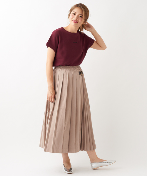 DISCOAT（ディスコート）の「ワッフルミニロゴ刺繍Tシャツ（Tシャツ/カットソー・レディース・チャコールグレー/ベージュ/アイボリー/ボルドー・FREE）」の8枚目の写真