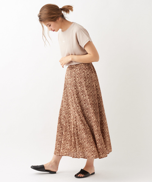 DISCOAT（ディスコート）の「ワッフルミニロゴ刺繍Tシャツ（Tシャツ/カットソー・レディース・チャコールグレー/ベージュ/アイボリー/ボルドー・FREE）」の12枚目の写真