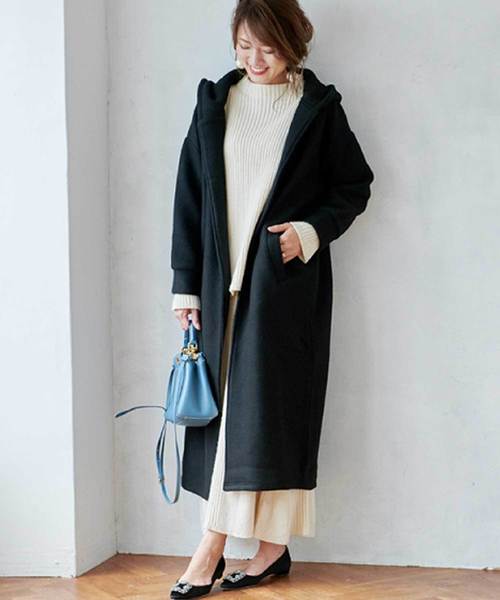 M y u（ミュー）の「起毛ニットフリースバックフリルフードコート  