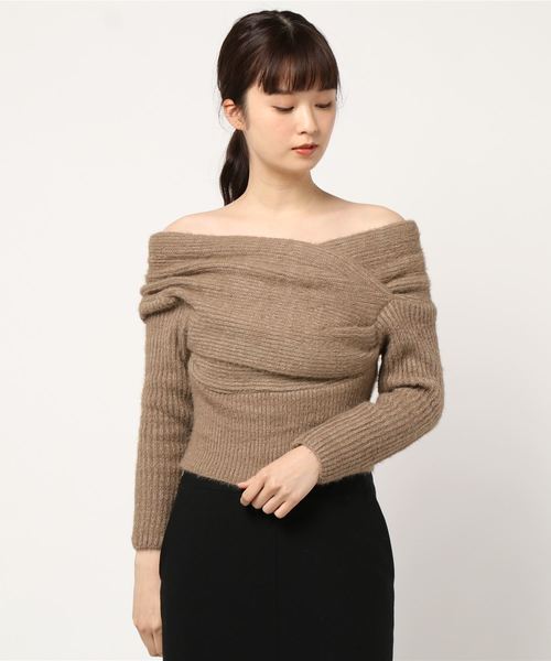 FIG&VIPER（フィグアンドバイパー）の「フェザーニットオフショルTOP（ニット/セーター・レディース・ブラック/ベージュ/オレンジ/ライトピンク・FREE）」の3枚目の写真