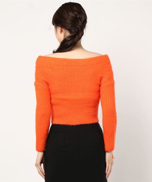 FIG&VIPER（フィグアンドバイパー）の「フェザーニットオフショルTOP（ニット/セーター・レディース・ブラック/ベージュ/オレンジ/ライトピンク・FREE）」の6枚目の写真