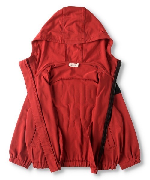 BRANSHES（ブランシェス）の「配色切り替えUVカットパーカー（パーカー・キッズ・ライトグレー/レッド・130cm/90cm/100cm/120cm/110cm/140cm/150cm）」の9枚目の写真