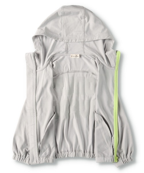 BRANSHES（ブランシェス）の「配色切り替えUVカットパーカー（パーカー・キッズ・ライトグレー/レッド・130cm/90cm/100cm/120cm/110cm/140cm/150cm）」の6枚目の写真
