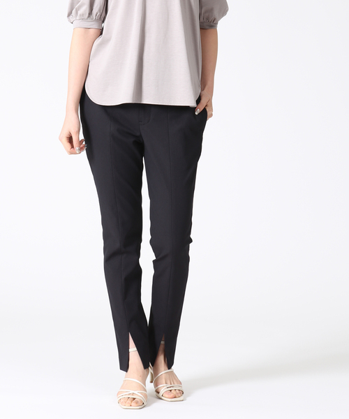 Tiara(ティアラ)の「フロントスリットフレアパンツ(その他パンツ・レディース・ブラック/ベージュ/キャメル・S/M/L)」の1枚目の写真