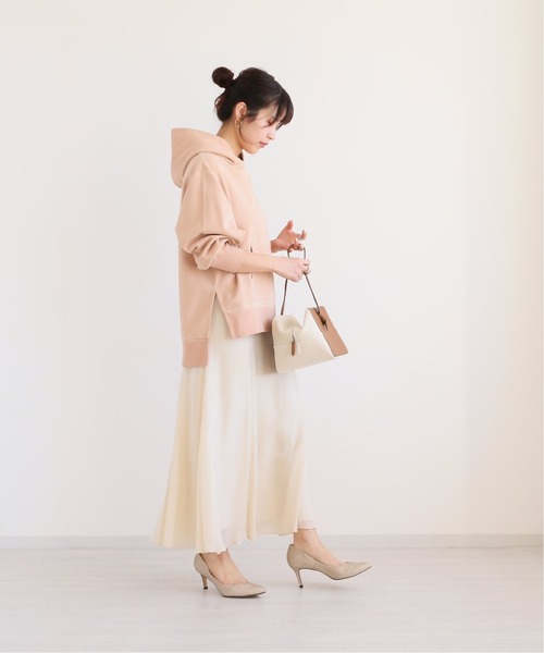 LE TALON(ルタロン)の「7cmグリッタープレーンパンプス(パンプス・レディース・ブラック×ブラック/ゴールド・21.5/22cm/23cm/23.5cm/24.5cm/22.5cm/25.5cm)」の18枚目の写真