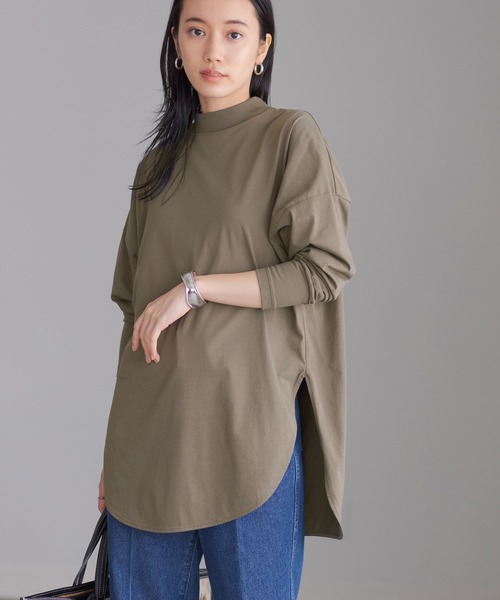 ADAM ET ROPE'(アダムエロペ)の「【WEB限定】抗菌加工モックネックコットンチュニックTEE(Tシャツ/カットソー・レディース・チャコールグレー/ホワイト・FREE)」の1枚目の写真