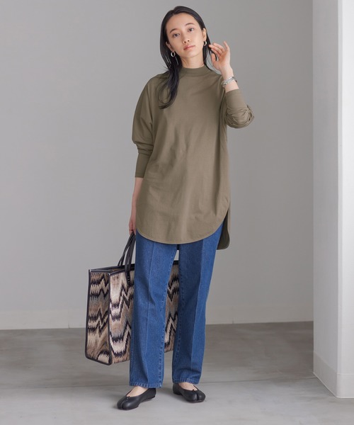 ADAM ET ROPE'(アダムエロペ)の「【WEB限定】抗菌加工モックネックコットンチュニックTEE(Tシャツ/カットソー・レディース・チャコールグレー/ホワイト・FREE)」の10枚目の写真