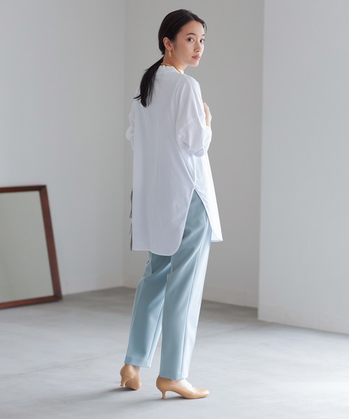 ADAM ET ROPE'(アダムエロペ)の「【WEB限定】抗菌加工モックネックコットンチュニックTEE(Tシャツ/カットソー・レディース・チャコールグレー/ホワイト・FREE)」の6枚目の写真