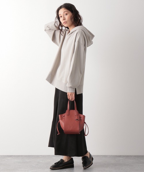 LEPSIM（レプシィム）の「サテンフレアスカート　895646（スカート・レディース・チャコールグレー/ブラック/グレイッシュベージュ/カーキ/パープル・MEDIUM/LARGE）」の6枚目の写真