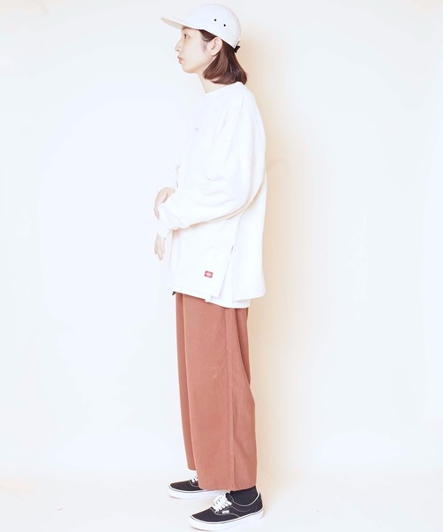 Dickies(ディッキーズ)の「【DICKIES/ディッキーズ】ワンポイントクルーネックチュニックスウェット/トレーナー サイドスリット ワンポイントロゴ刺繍(スウェット・レディース・ブラック/パープル/アイボリー・MEDIUM/LARGE)」の18枚目の写真