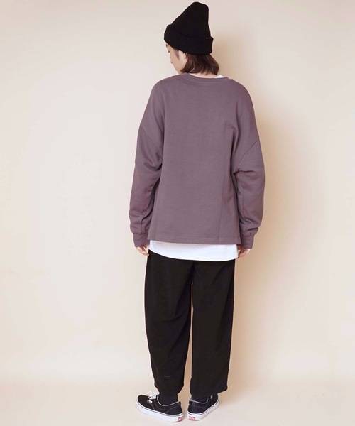 Dickies(ディッキーズ)の「【DICKIES/ディッキーズ】ワンポイントクルーネックチュニックスウェット/トレーナー サイドスリット ワンポイントロゴ刺繍(スウェット・レディース・ブラック/パープル/アイボリー・MEDIUM/LARGE)」の22枚目の写真