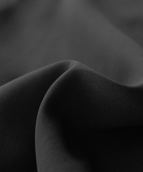 kOhAKU（コハク）の「『カシュクール風アシメプリーツパンツ』（その他パンツ・レディース・ネイビー/ブラック・1/2）」の20枚目の写真