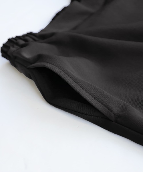 kOhAKU（コハク）の「『カシュクール風アシメプリーツパンツ』（その他パンツ・レディース・ネイビー/ブラック・1/2）」の16枚目の写真