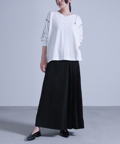 kOhAKU（コハク）の「『カシュクール風アシメプリーツパンツ』（その他パンツ・レディース・ネイビー/ブラック・1/2）」の6枚目の写真