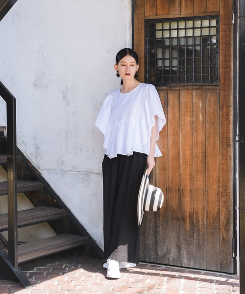 manana suerte(マニャーナスエルテ)の「コットンリネンフリルプルオーバー(シャツ/ブラウス・レディース・ホワイト/ブラック/ベージュ/ブルー・FREE)」の12枚目の写真