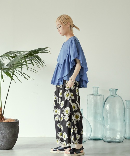 manana suerte(マニャーナスエルテ)の「コットンリネンフリルプルオーバー(シャツ/ブラウス・レディース・ホワイト/ブラック/ベージュ/ブルー・FREE)」の17枚目の写真