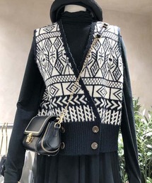 SMILE ORCHID | 総柄ニットベスト　レイヤードに必須(ベスト)