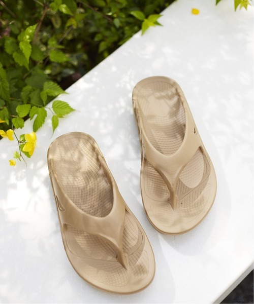 FRAMeWORK（フレームワーク）の「【OOFOS】OOriginal◆（サンダル・レディース・ベージュ/ブラック・23cm/25cm/24cm）」の2枚目の写真