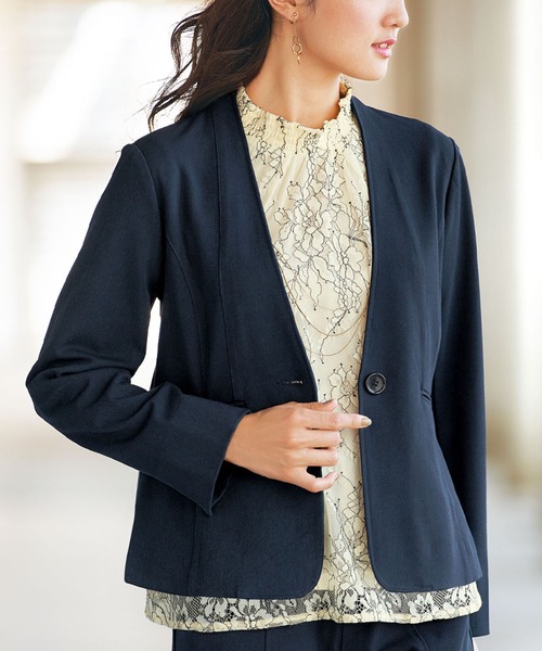 BELLUNA（ベルーナ）の「色あせにくいノーカラージャケット（ノーカラージャケット・レディース・ブラック/ネイビー・MEDIUM/LARGE/X-LARGE）」の2枚目の写真