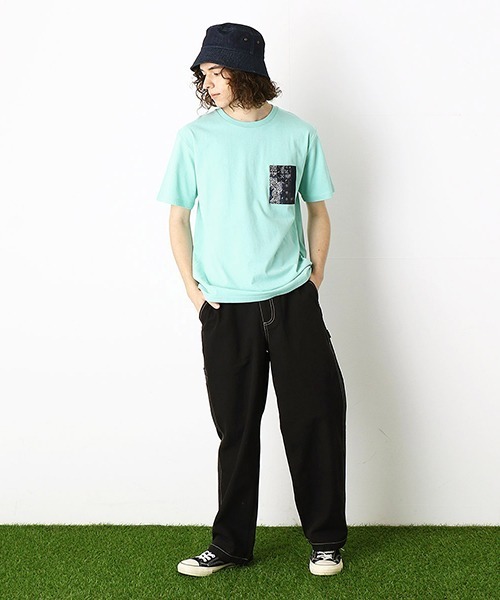 Purple&Yellow（パープルアンドイエロー）の「バンダナ柄胸ポケット　半袖Tシャツ（Tシャツ/カットソー・メンズ・ネイビー/アイボリー/ホワイト/ミント・LARGE/SMALL/MEDIUM/X-SMALL/X-LARGE）」の8枚目の写真